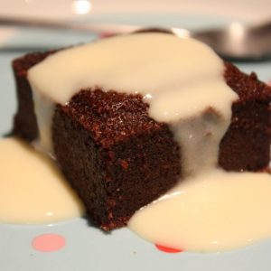 Brownie à la crème anglaise/ brownie with custard