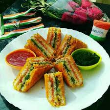 Veggie masala pakora sandwich